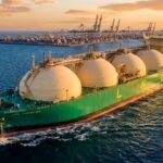 Qatar, UAE Resort to Rare Ship-to-Ship LNG Transfers as Hormuz Bottleneck Persists